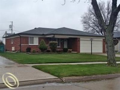 34504 Hawke Dr, Sterling Heights, MI, 48310
