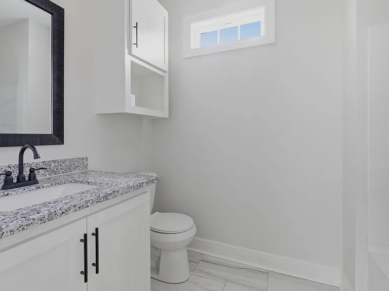 303 Lyles St — Photo 13