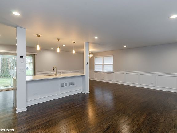 3rd image of 1145 E 166th St