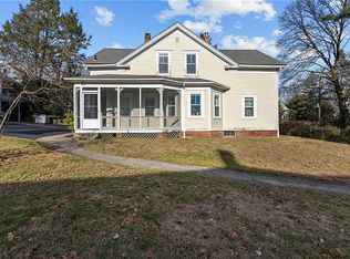 19 Rector St, East Greenwich, RI 02818