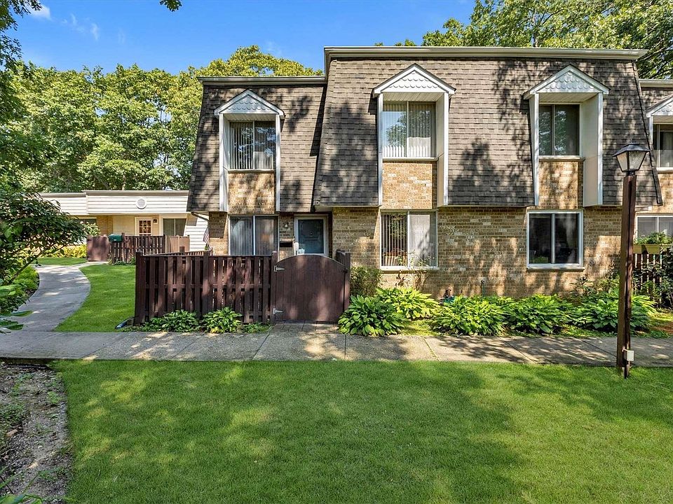 1st image of 178 Cambridge Drive #178