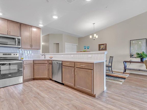 3rd image of 2417 Calais Dr #19-A
