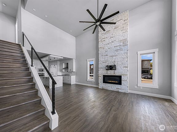 2nd image of 6219 Fernridge Court