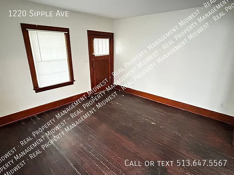 1220 Sipple Ave — Photo 3