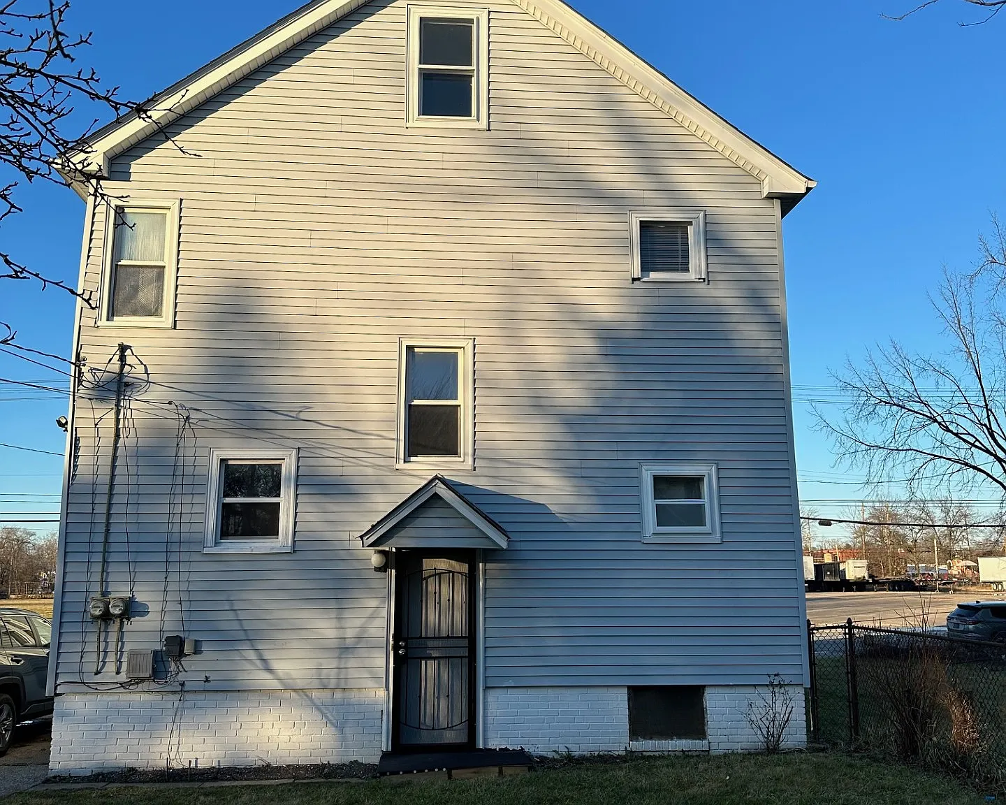 2 bed, 1000 sqft, $920 — Photo 3