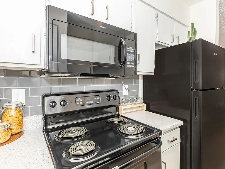 Residences at Medical — Photo 6