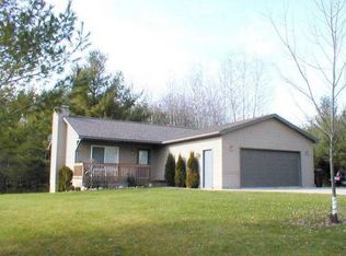 5065 Robinhood Way, Gladwin, MI 48624