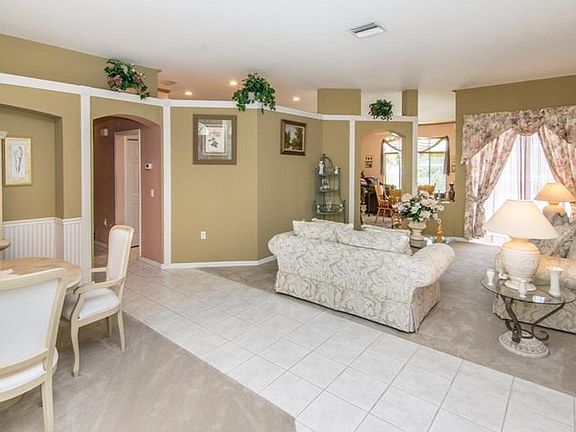 3rd image of 10230 Timberland Point Dr