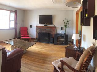 680 Pond St, Franklin, MA 02038