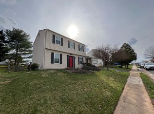 13303 Hollinger Ave, Fairfax, VA 22033