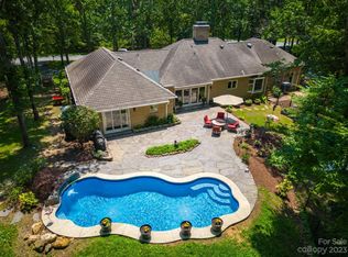 6917 Tree Hill Rd, Matthews, NC 28104