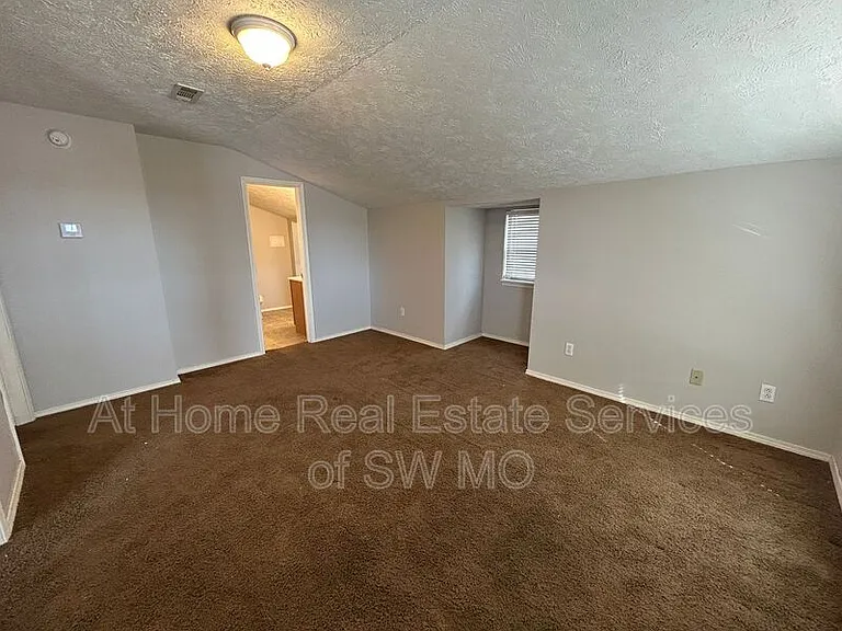 2177 Walk On Dr #D — Photo 2