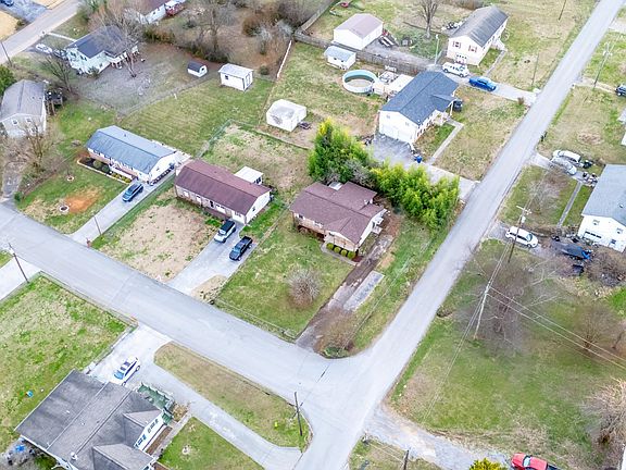 5th image of 7713 Wendy Ln