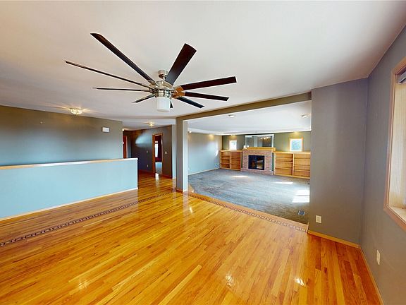 4th image of 17290 Soundview Road