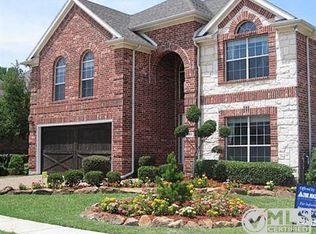 1909 Park Manor Ct, Euless, TX 76039