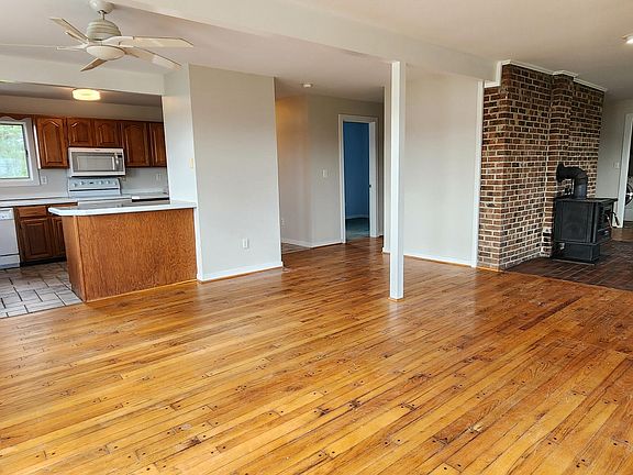 4th image of 155 Plantation Street