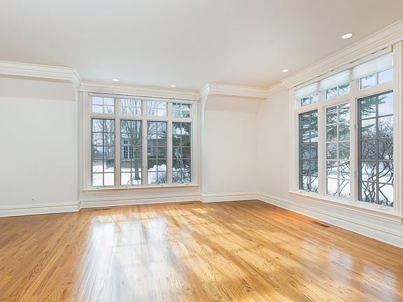 5th image of 1855 S James Ct N