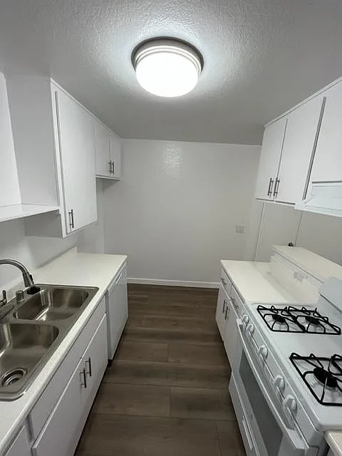 Sunrise Apartments Homes — Photo 2