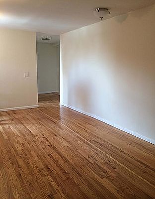 3rd image of 3265 Bainbridge Ave APT B53