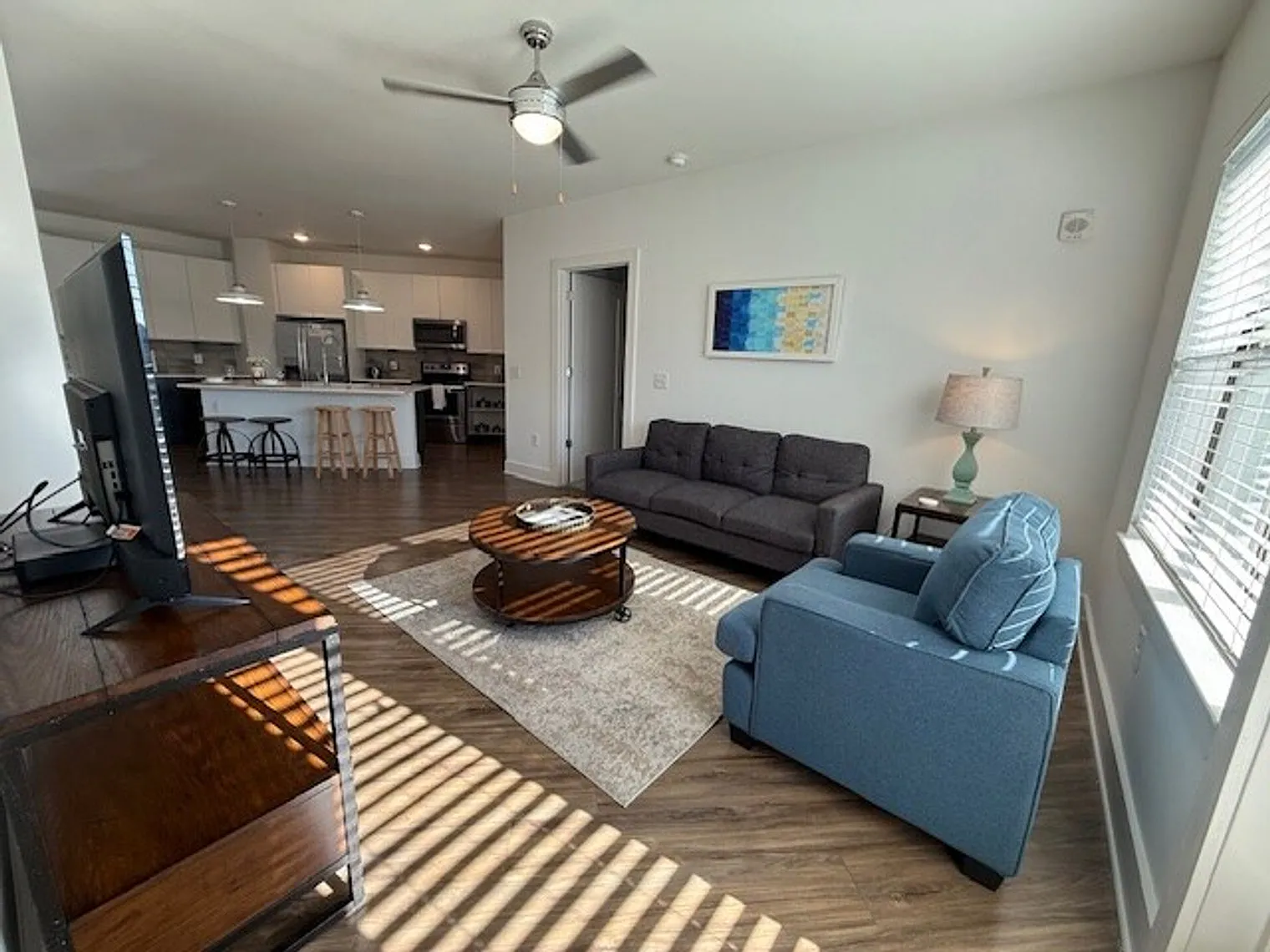 2 bed, 1.0 bath, $9,909 — Photo 2