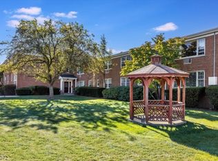 605 Grove St APT E4, Clifton, NJ 07013