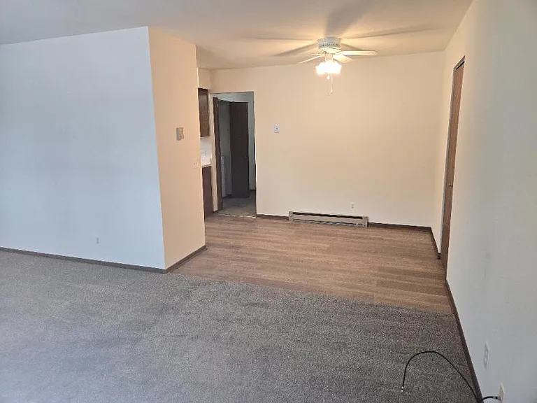 4030 Elmhurst Rd — Photo 7