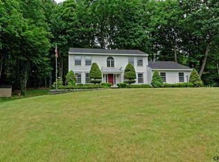 67 Fredericks Rd, Glenville, NY 12302