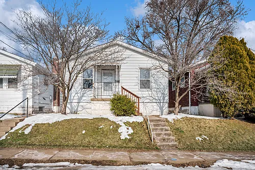 3915 Schiller Pl Photo 1