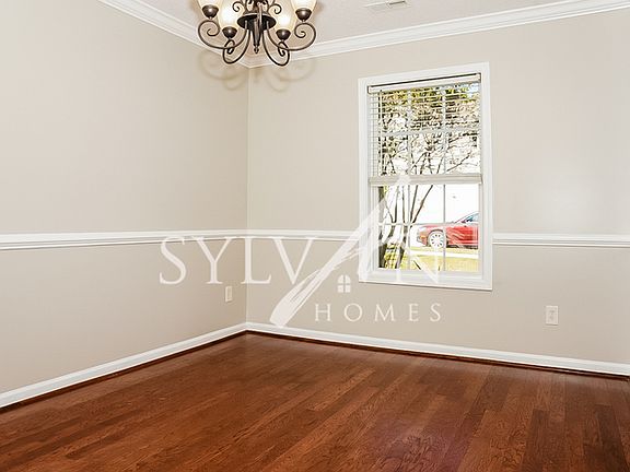 5th image of 427 Laurel Mist Ln