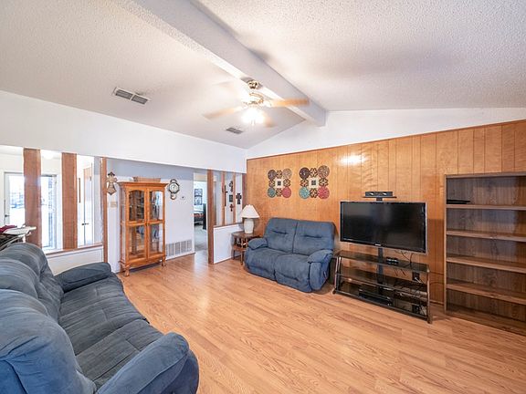 5th image of 1817 Buffalo Ave