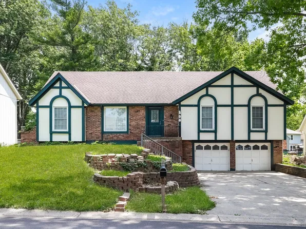 800 NW 19th St, Blue Springs, MO 64015