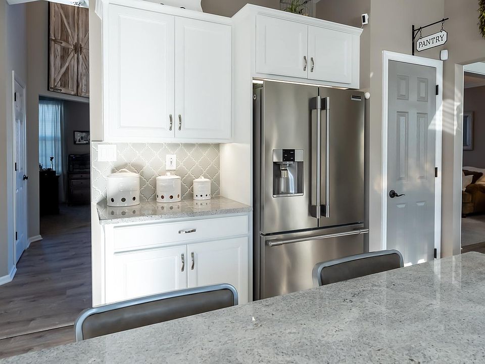 108 Lawrence Dr Gilbertsville PA Zillow