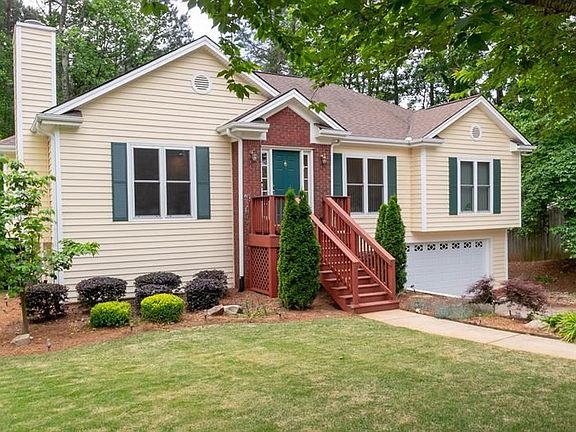 2nd image of 1180 Dogwood Park Dr