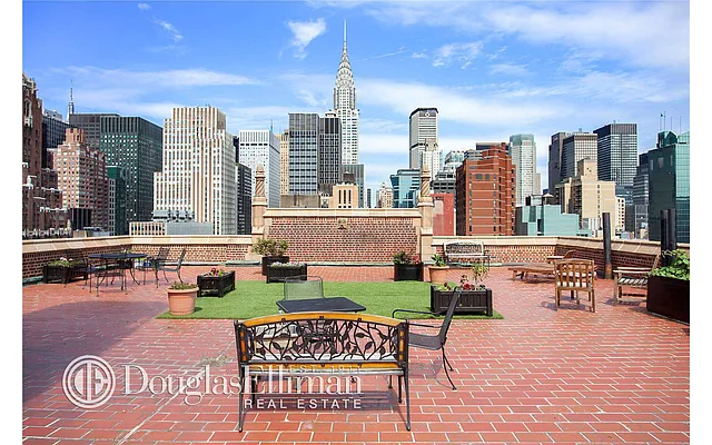 Rented by Douglas Elliman | media 33