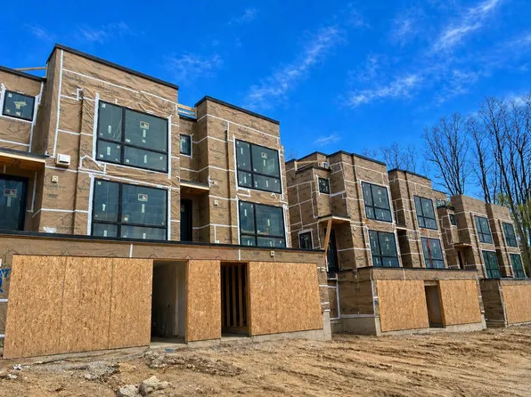 1124 Longshore Dr Unit 1, Ann Arbor, MI 48105