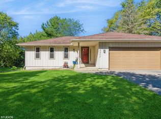 3833 Kingsway Dr, Crown Point, IN