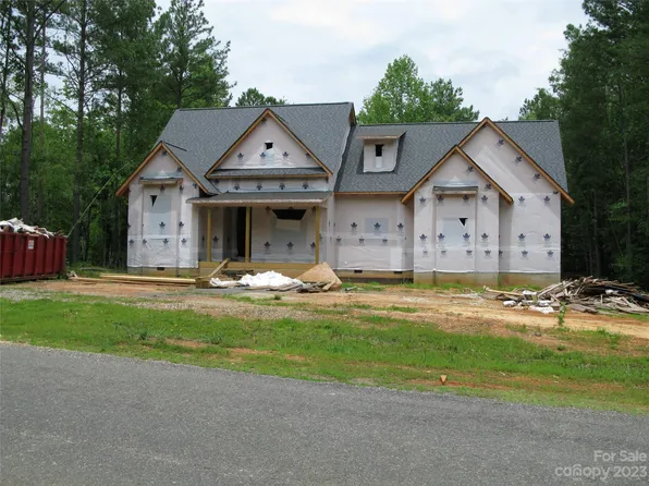 772 Bellegray Rd #10, Clover, SC 29710