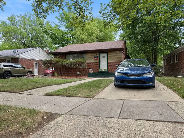 22040 Cloverlawn St, Oak Park, MI 48237