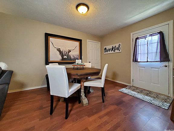 4th image of 213 N Platt Dr