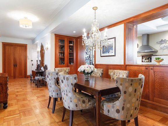 4th image of 685 W End Ave #12B