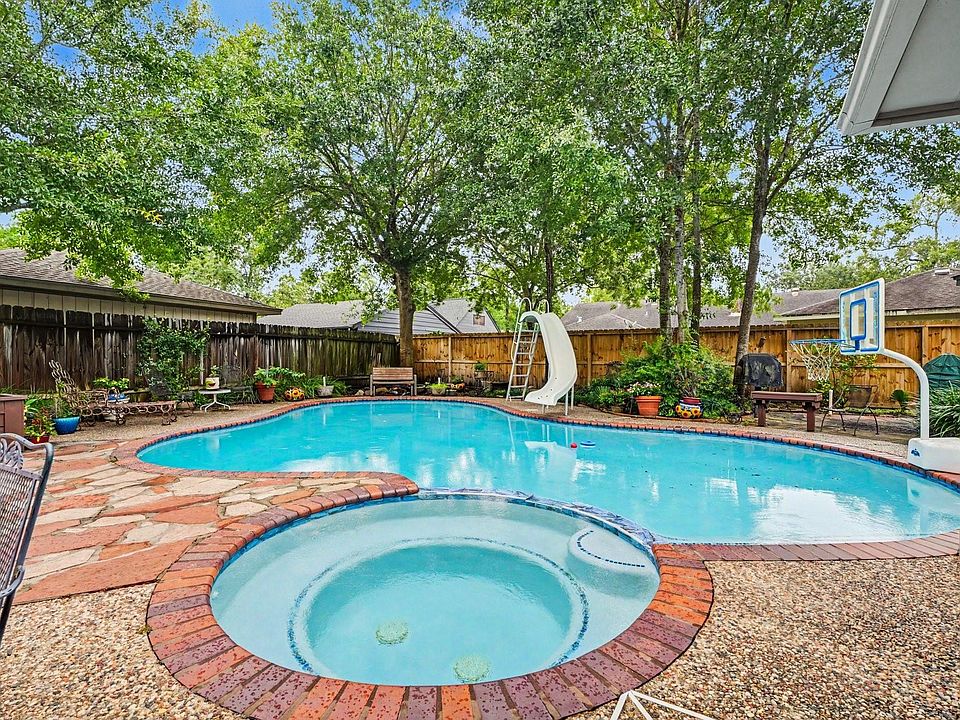 1st image of 4106 Bayou Grove Dr