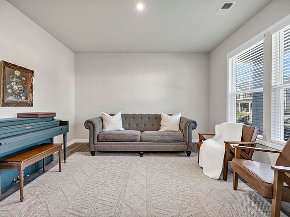 5th image of 209 Chapin Place Way