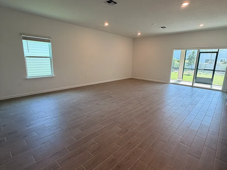 8792 SW 69th Ter — Photo 7