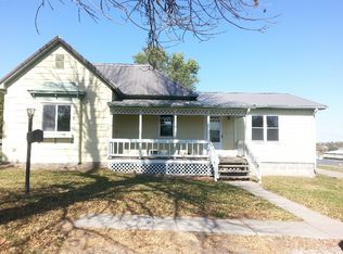238 E 14th St, Horton, KS 66439