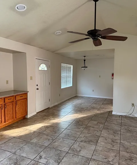 550 Dewey Rd — Photo 4