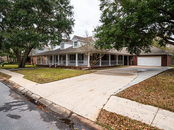 3rd image of 5005 Live Oak Dr