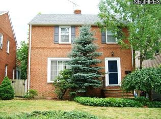 3494 Boynton Rd, Cleveland Heights, OH 44121
