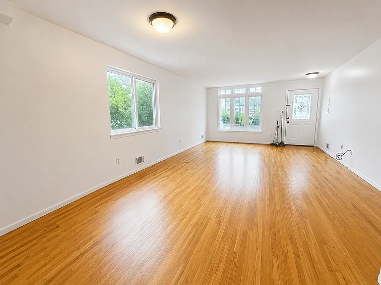 121 Cannon Ave #2 — Photo 5