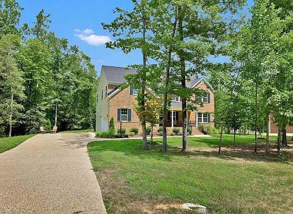 3rd image of 9612 Landcastle Dr
