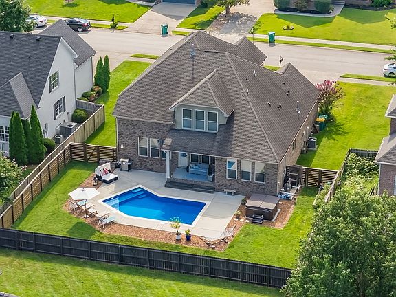 2nd image of 1023 Brixworth Dr